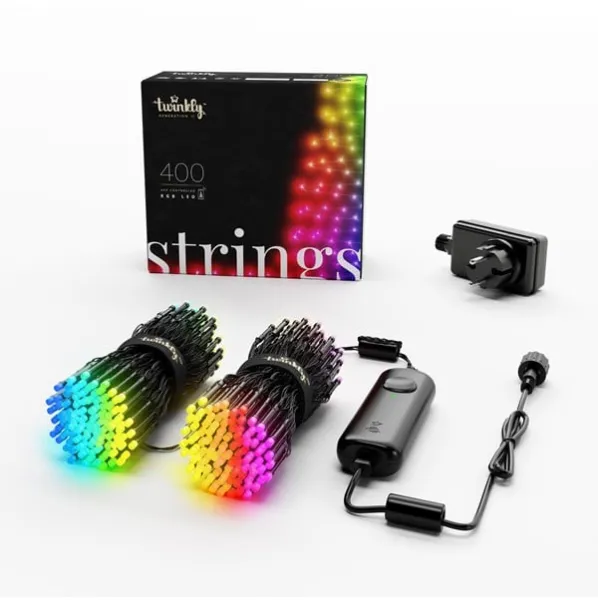 Twinkly Strings - 400 RGB-LEDs, steuerbar über App. 32 Meter. Schwarzes Kabel.